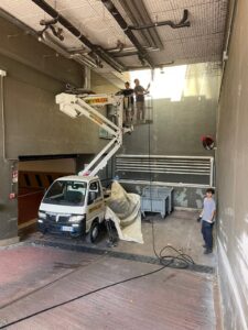 Camion autospurgo Roma con pompa alta pressione — Hydroedil